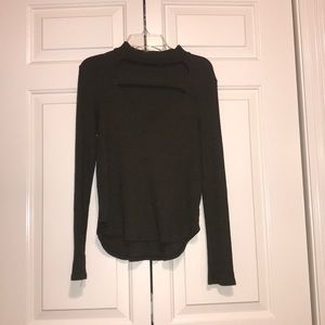 Solemio cut out green top